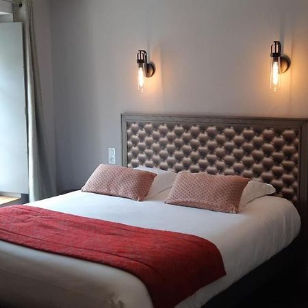 Logis Hotel Le Grand Cerf Ernee Экстерьер фото